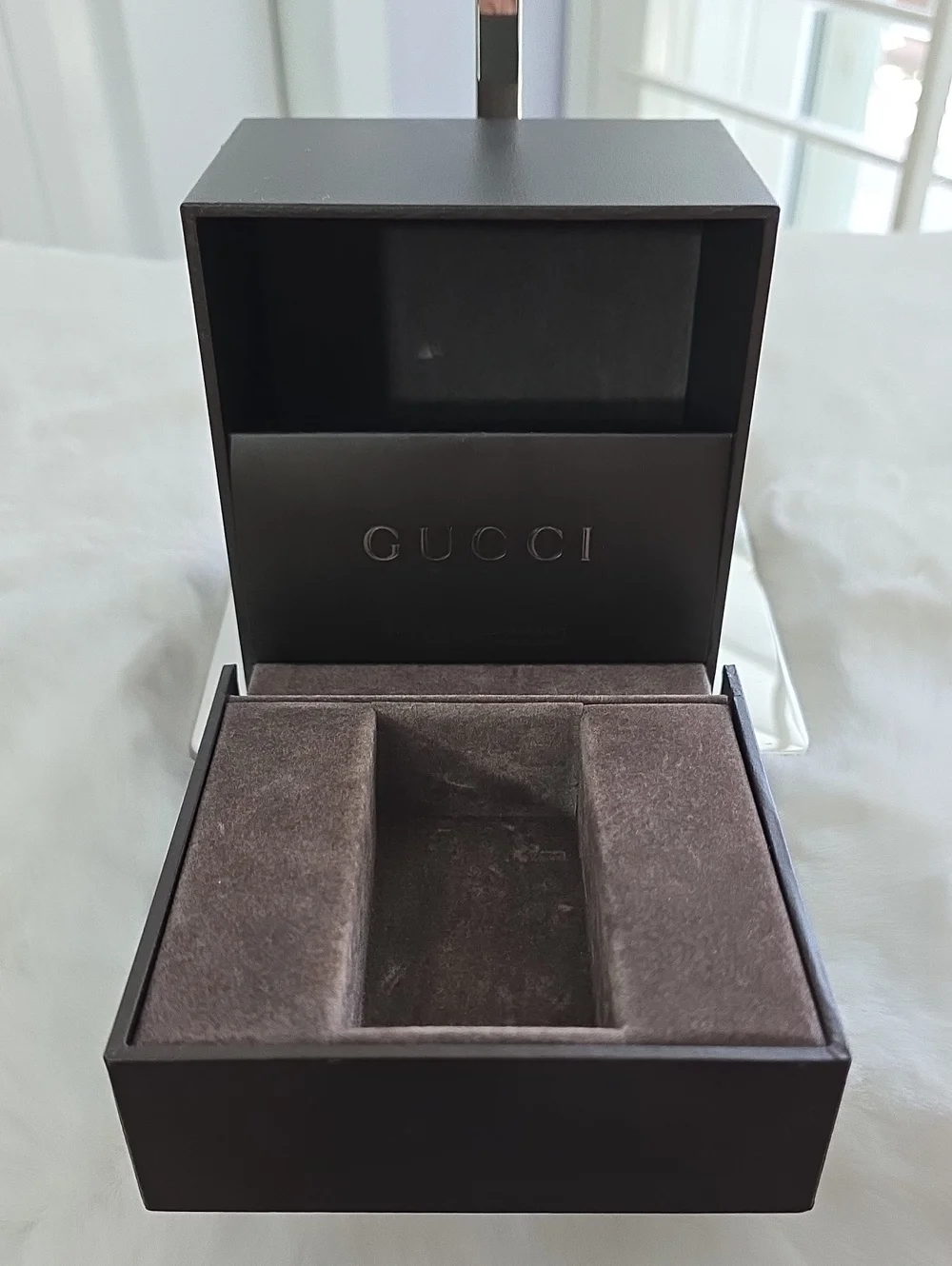 GUCCI Brown Debossed Logo Watch Box
